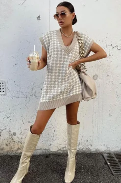 Rebellious Fashion Beige Houndstooth Knit Vest - Hazel