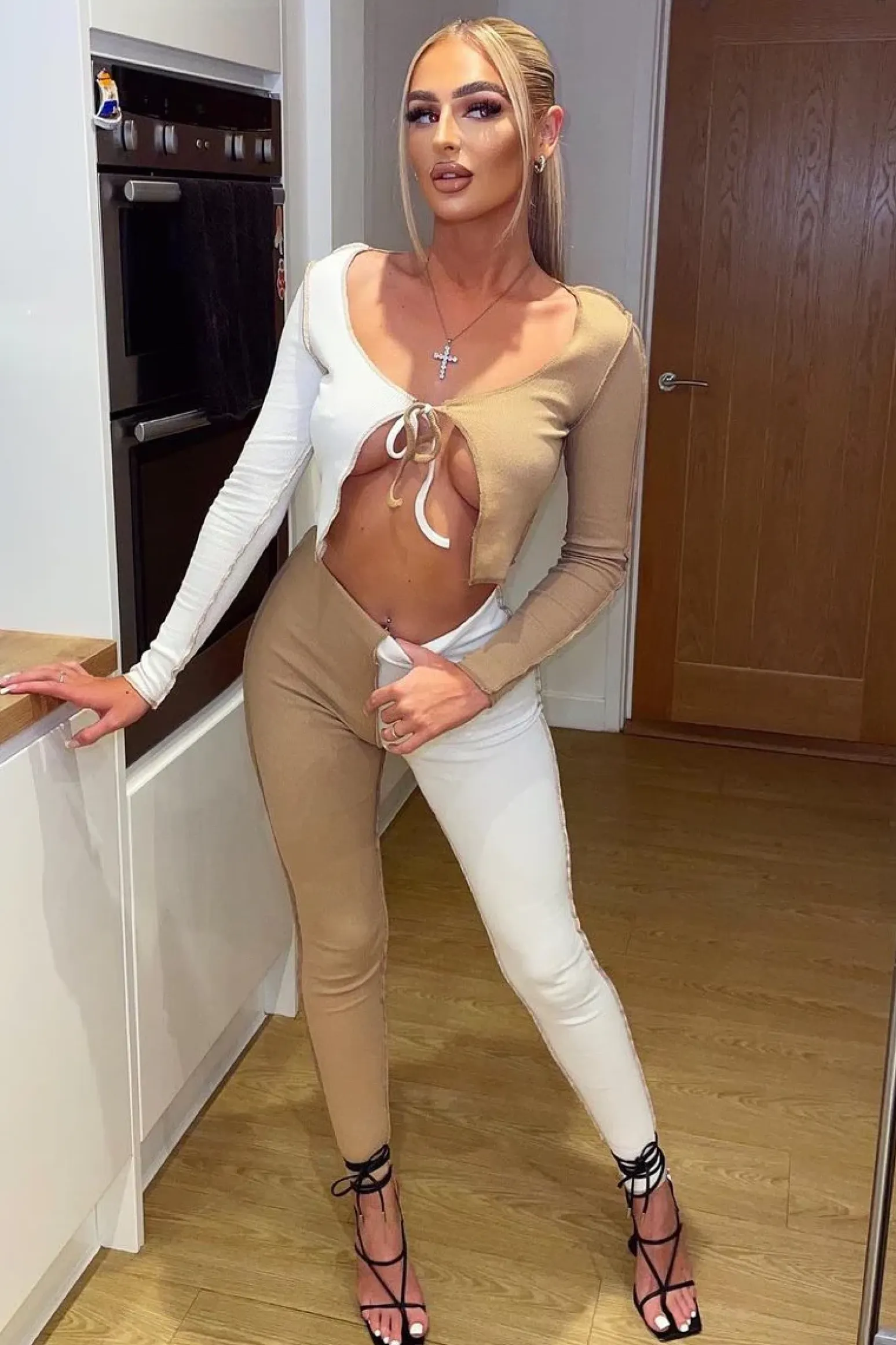Rebellious Fashion Beige Splice Contrast Stitch Tie Front Crop Top + Leggings - Ryia