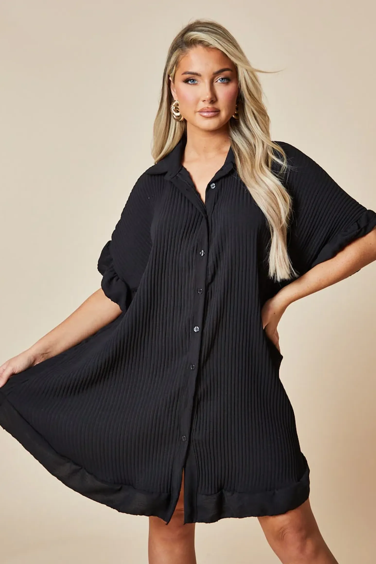 Rebellious Fashion Black Plisse Detail Frill Hem Oversized Dress - Sakura