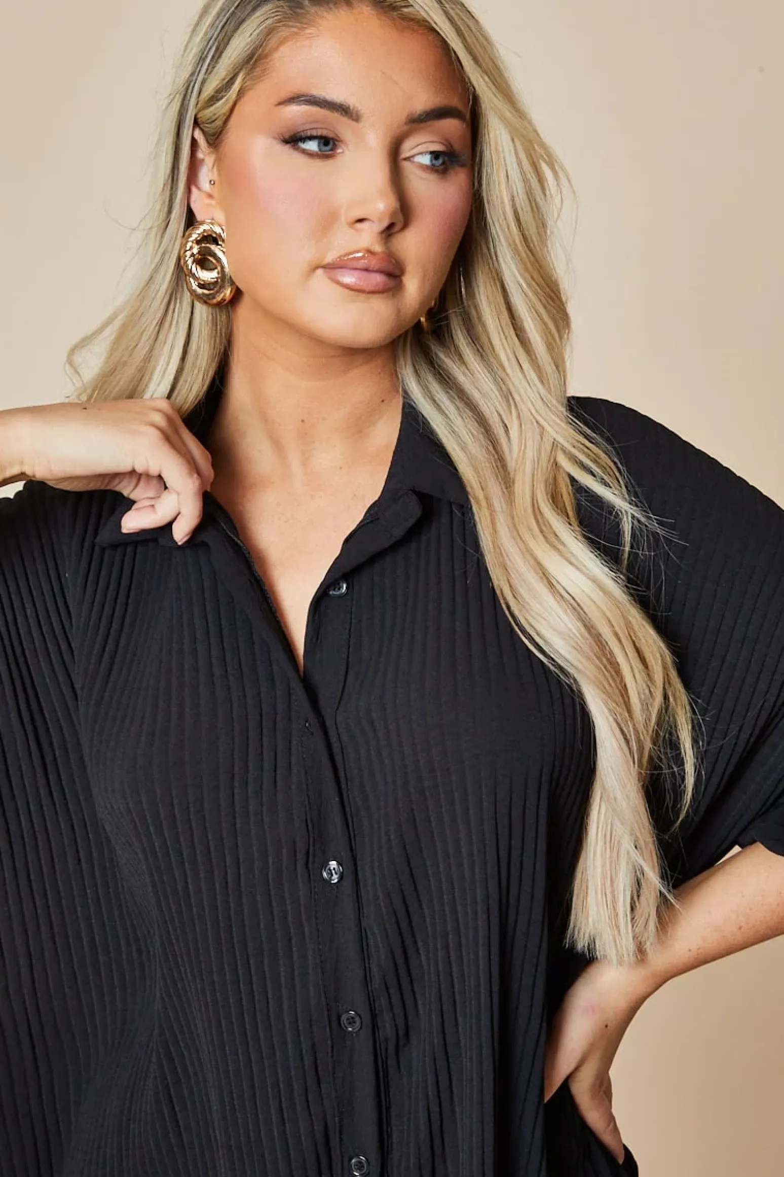 Rebellious Fashion Black Plisse Detail Frill Hem Oversized Dress - Sakura