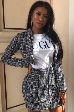 Rebellious Fashion Black And White Cropped Blazer - Keilee