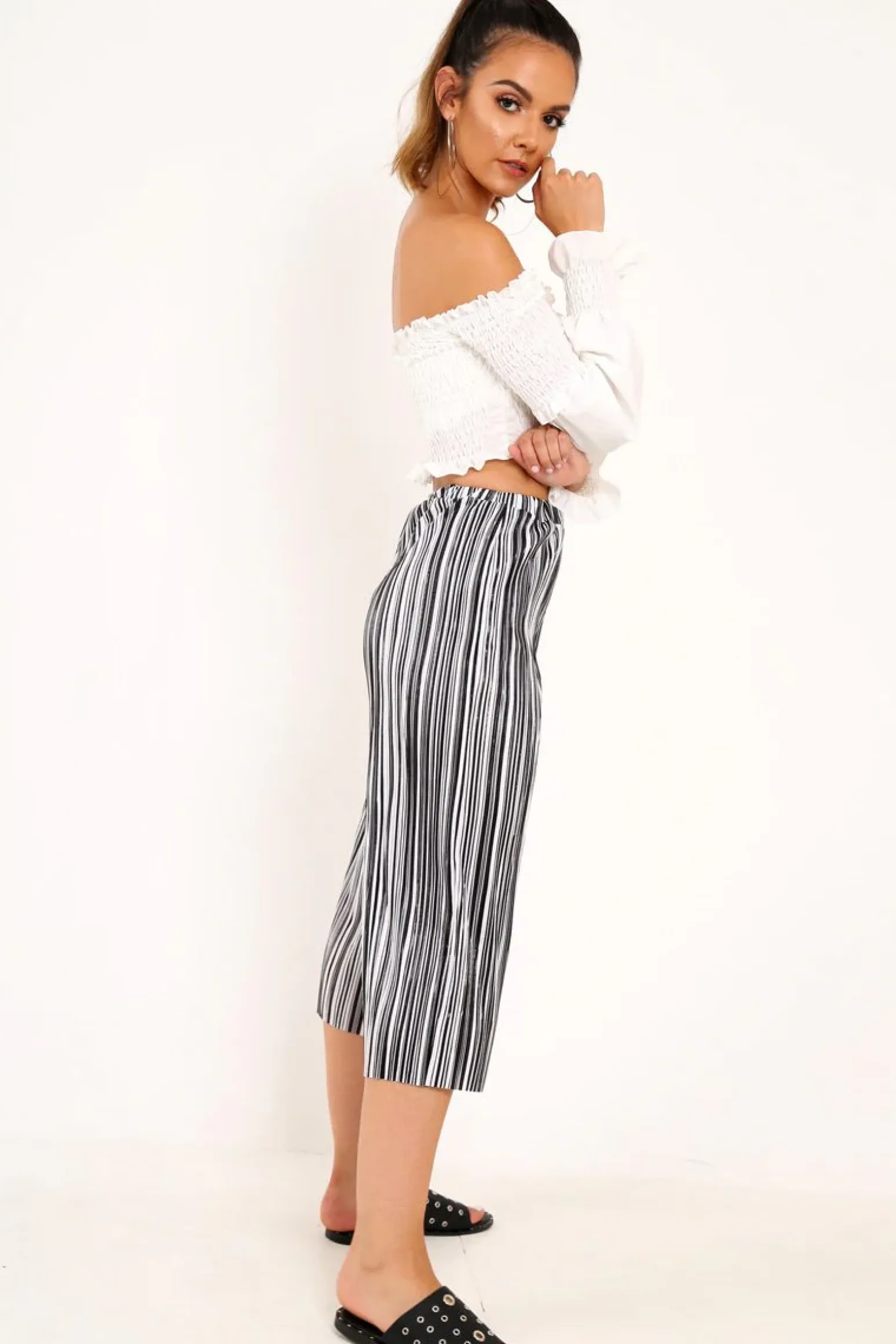 Rebellious Fashion Black And White Stripe Crepe Culottes - Ghada