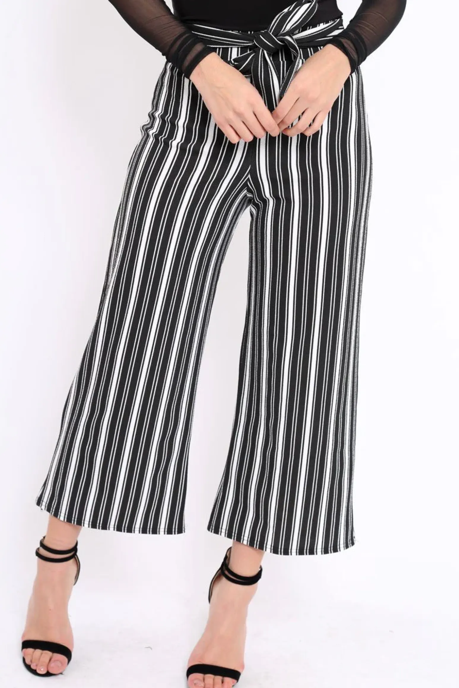 Rebellious Fashion Black and White Striped Cropped Trousers - Daphni
