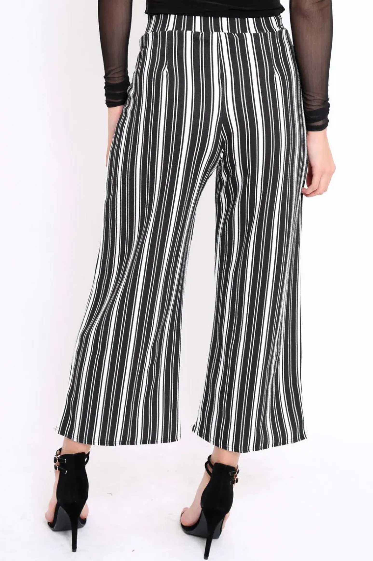 Rebellious Fashion Black and White Striped Cropped Trousers - Daphni