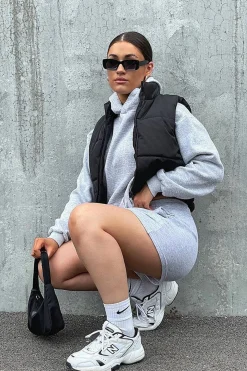 Rebellious Fashion Black Cropped Puffer Gilet - Zura