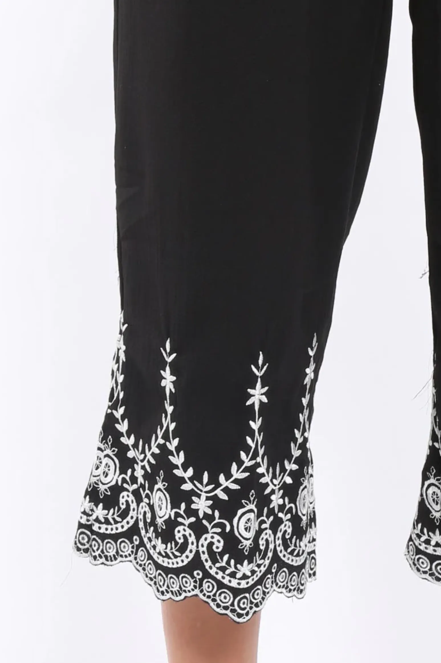 Rebellious Fashion Black Cropped Wide Leg Trousers - Eliana