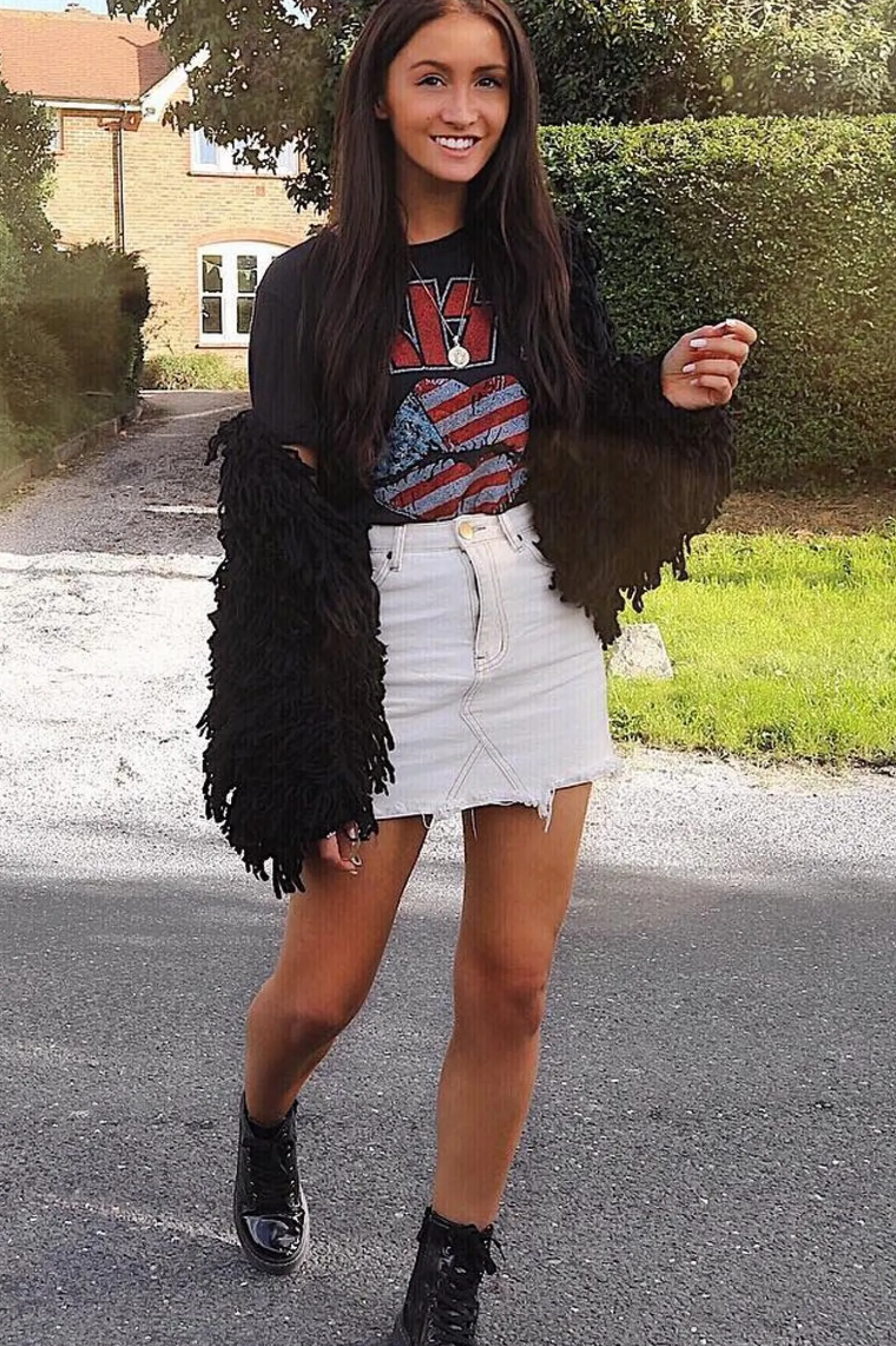 Rebellious Fashion Black Crop Shaggy Jacket - Idelle
