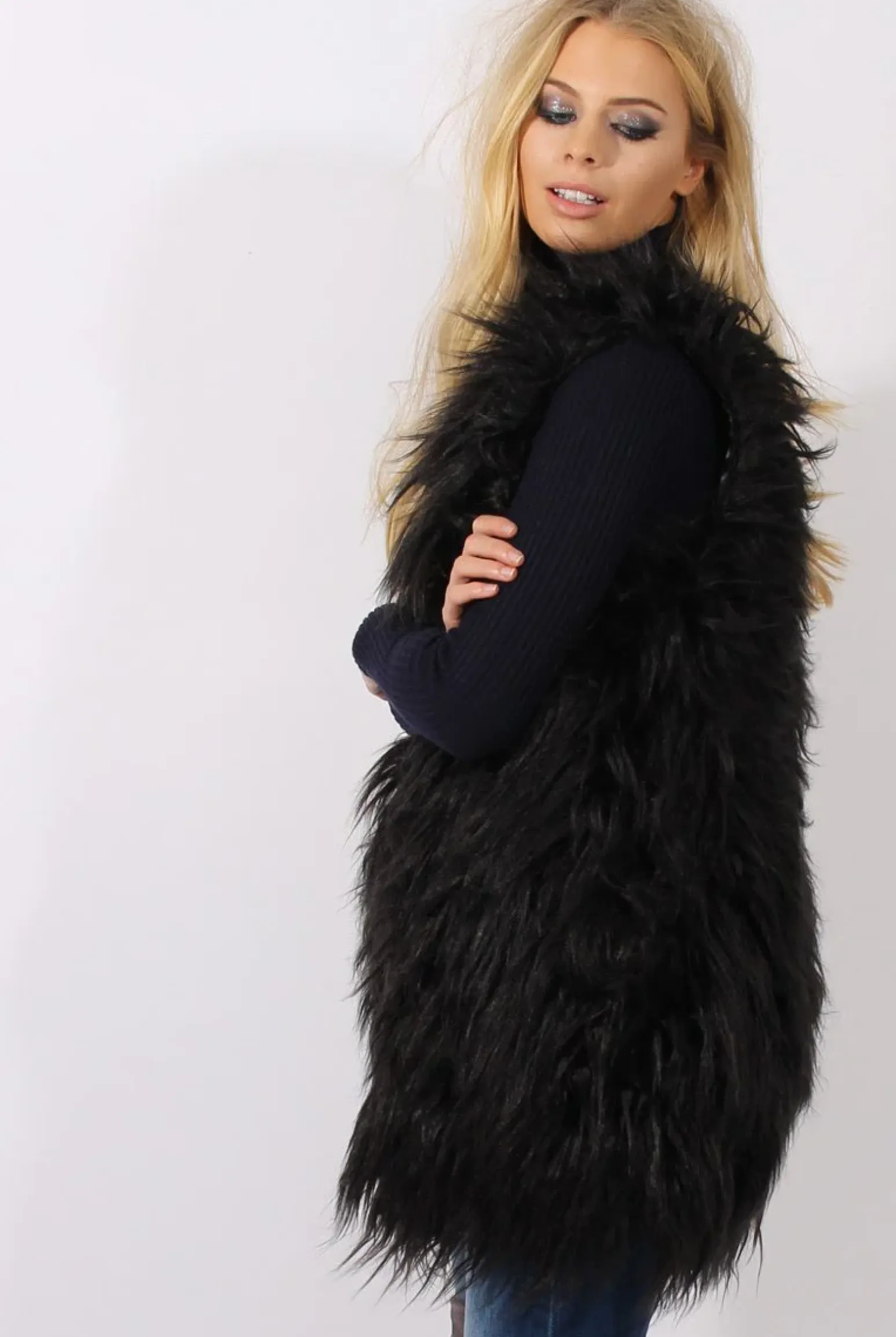 Rebellious Fashion Black Faux Fur Shaggy Gilet - Liberty