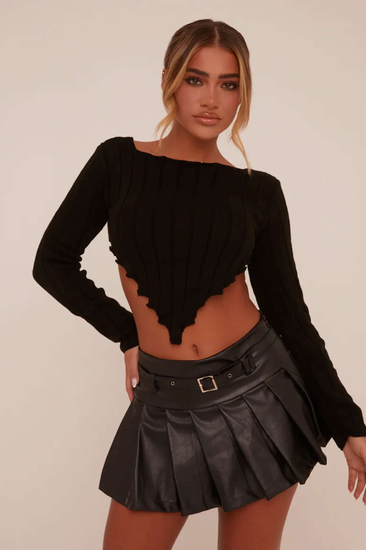 Rebellious Fashion Black Knit Asymmetric Hem Cropped Jumper - Prima