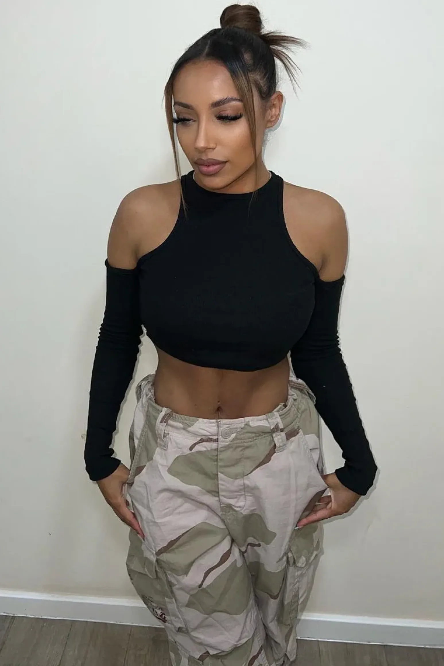 Rebellious Fashion Black Ribbed Cut Out Shoulders Crop Top - Tyra