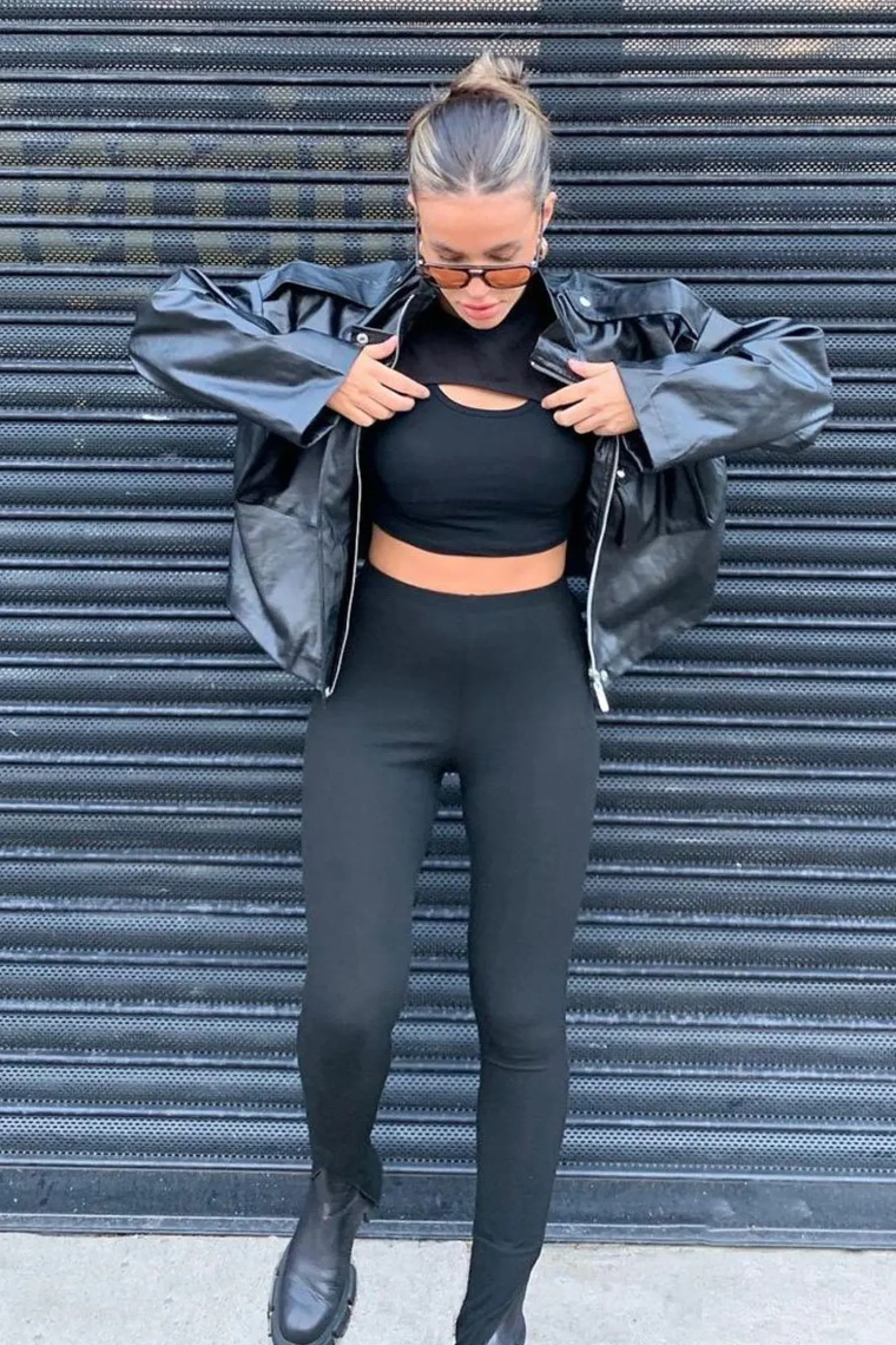 Rebellious Fashion Black Ribbed Side Split Leggings - Enzie
