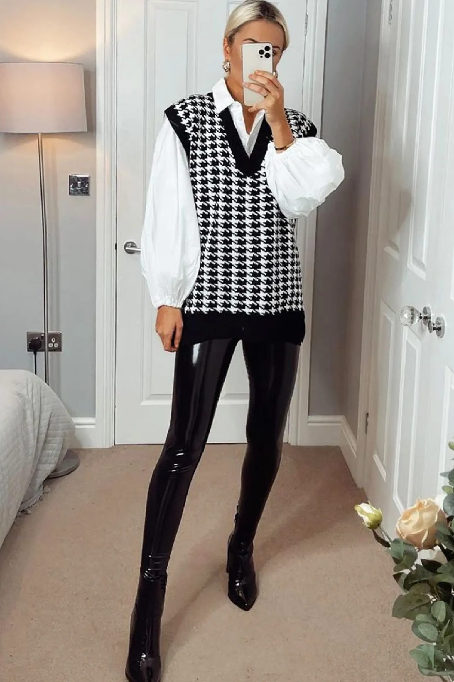 Rebellious Fashion Black Shiny Vinyl PU Leggings - Rio