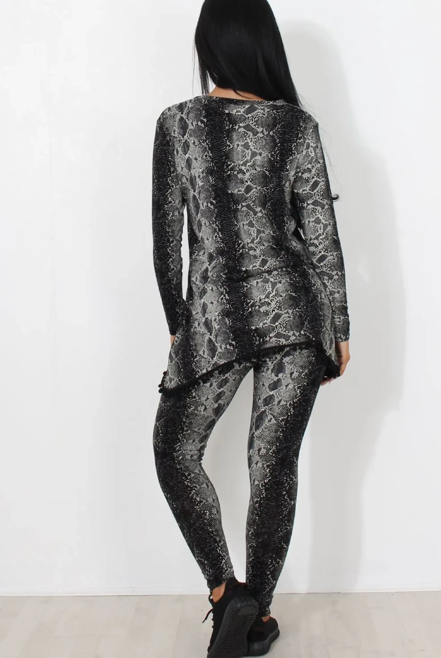 Rebellious Fashion Black Snakeskin Loungewear Set-Claudia