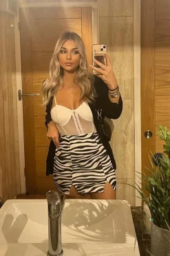 Rebellious Fashion Black White Zebra Print Slit Hem Mini Skirt - Edie