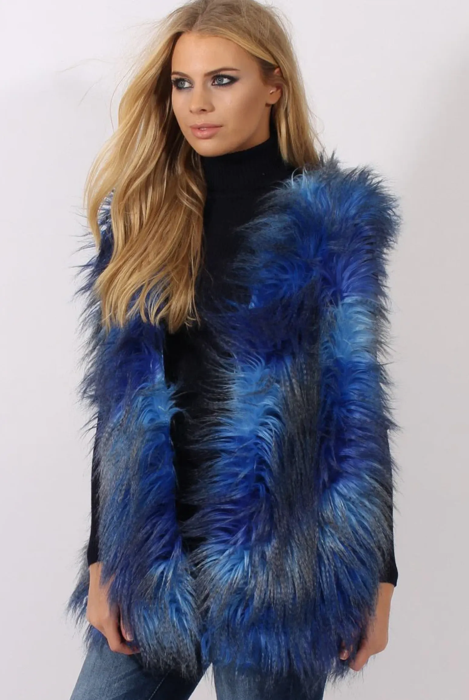 Rebellious Fashion Blue Faux Fur Gilet - Demi