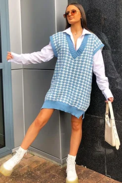 Rebellious Fashion Blue Houndstooth Knit Vest - Hazel