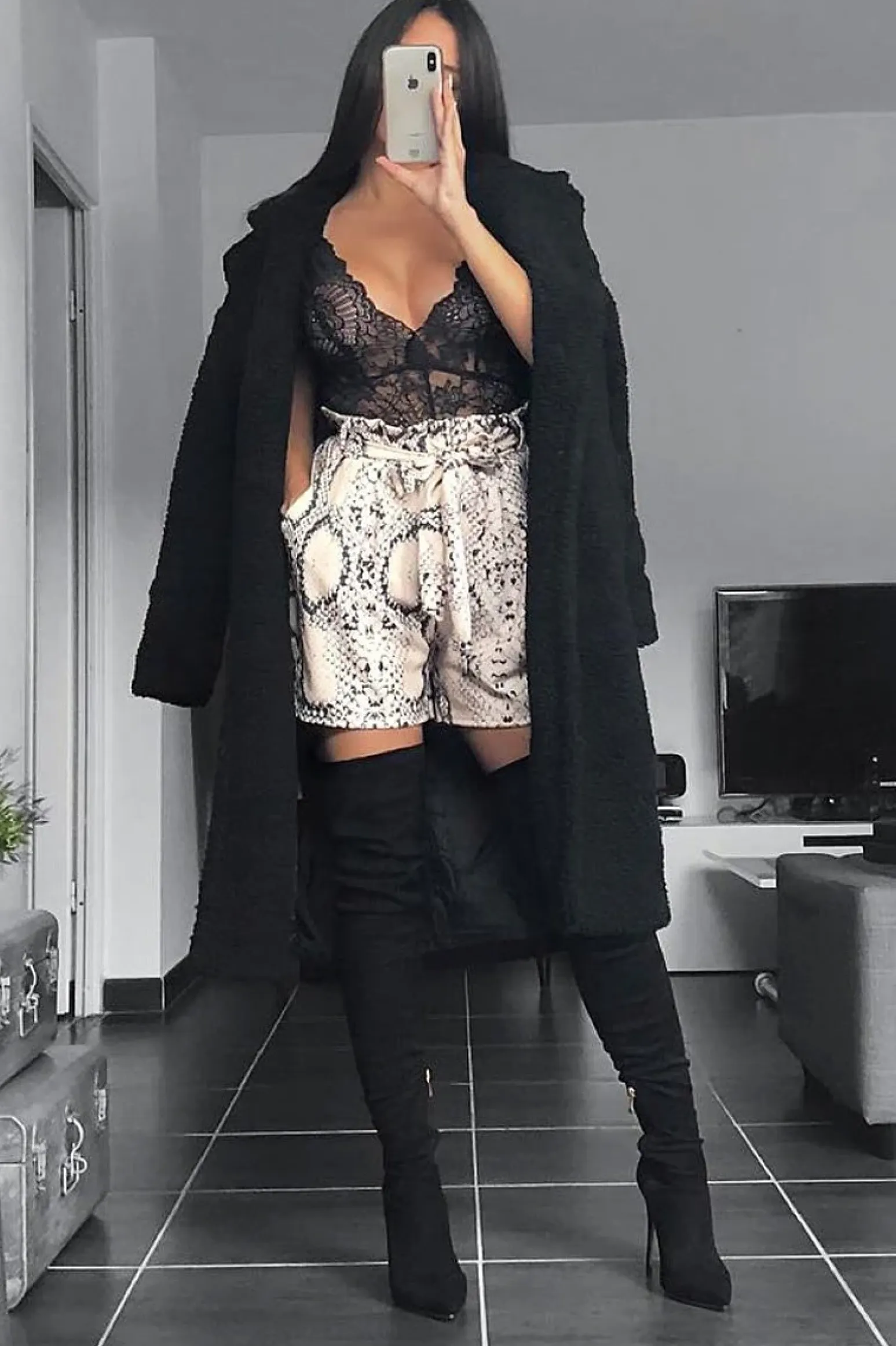 Rebellious Fashion Cream Snake Tie Waist Paper Bag Shorts - Delcie