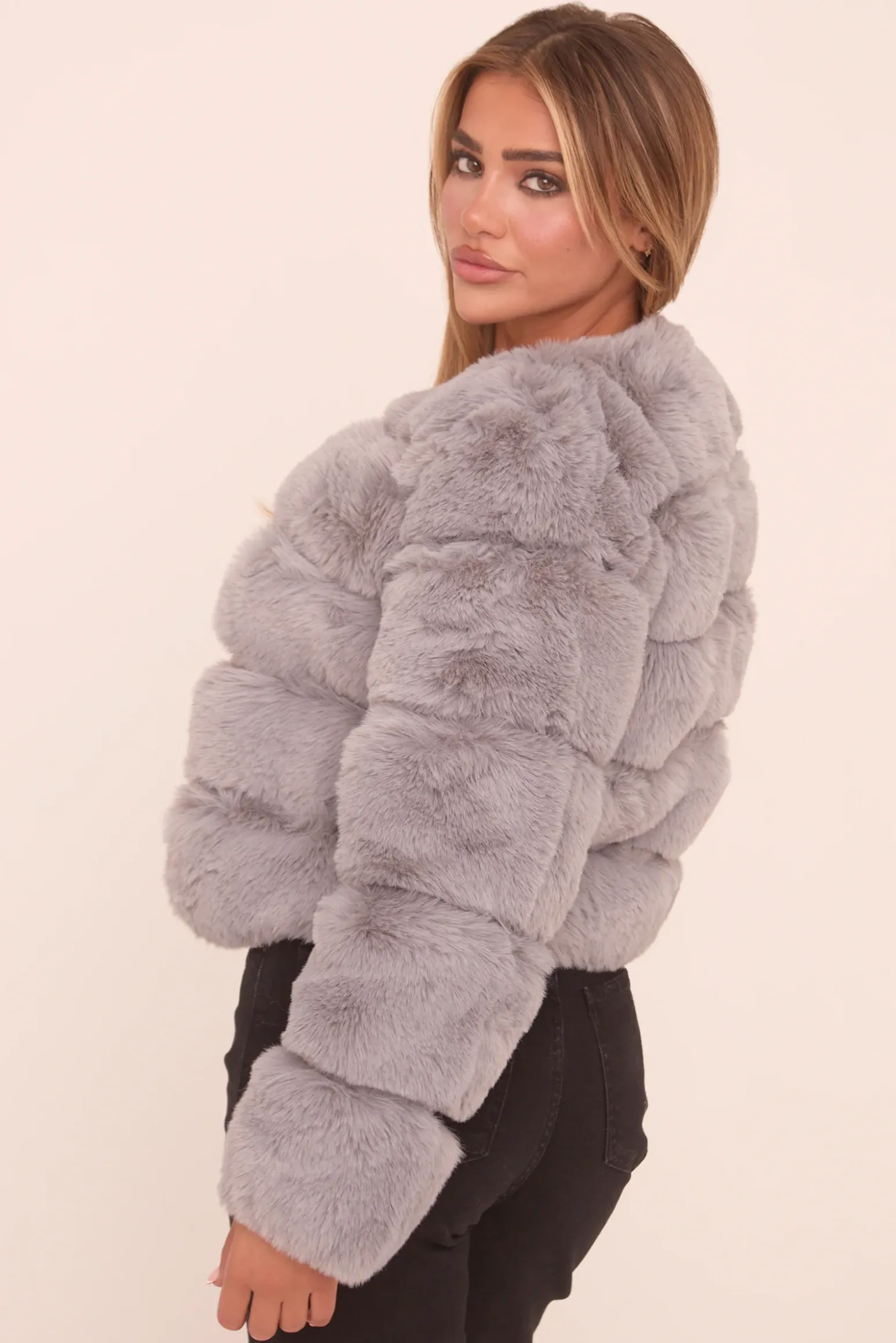 Rebellious Fashion Grey Faux Fur Cropped Coat - Heaven