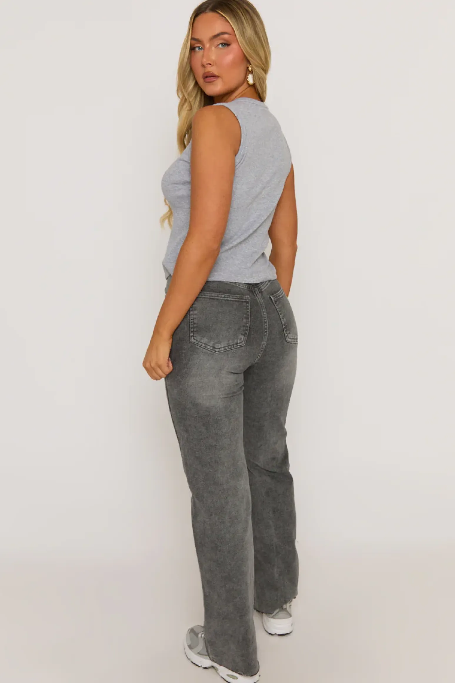 Rebellious Fashion Grey Sleeveless Button Up Rib Top - Nikolina