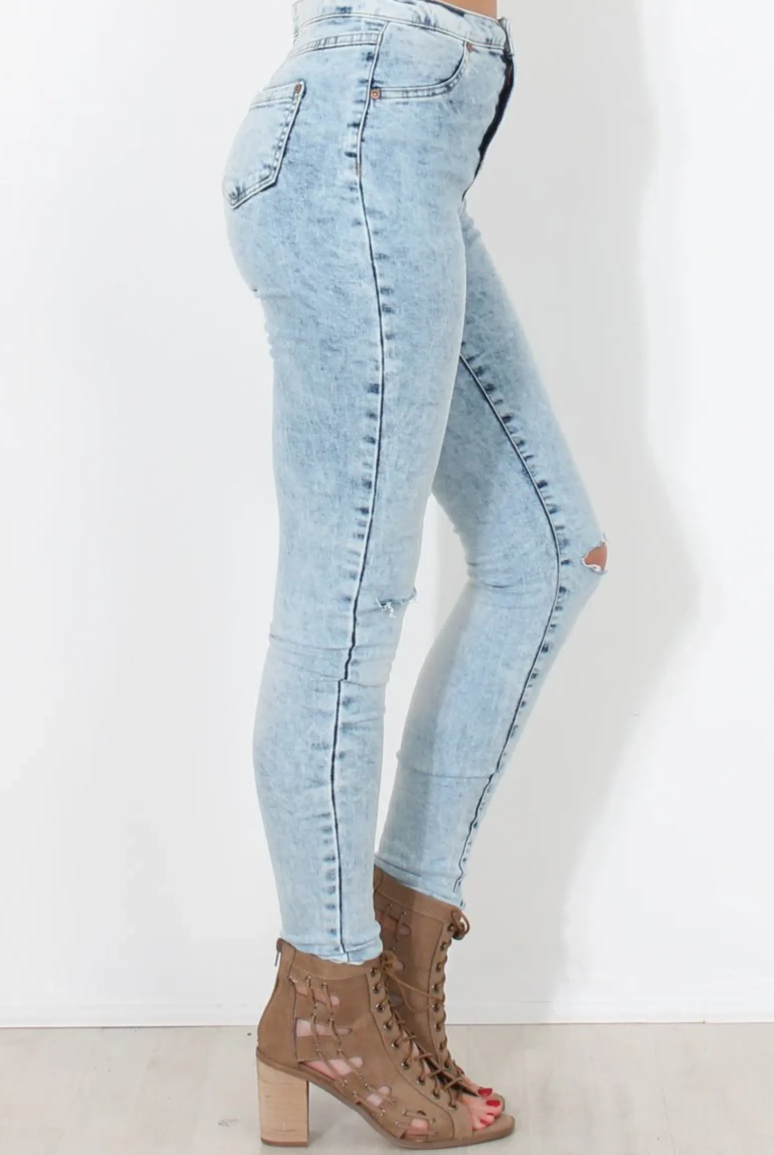 Rebellious Fashion Light Acid Ripped Knee Skinny Jeans - Rea