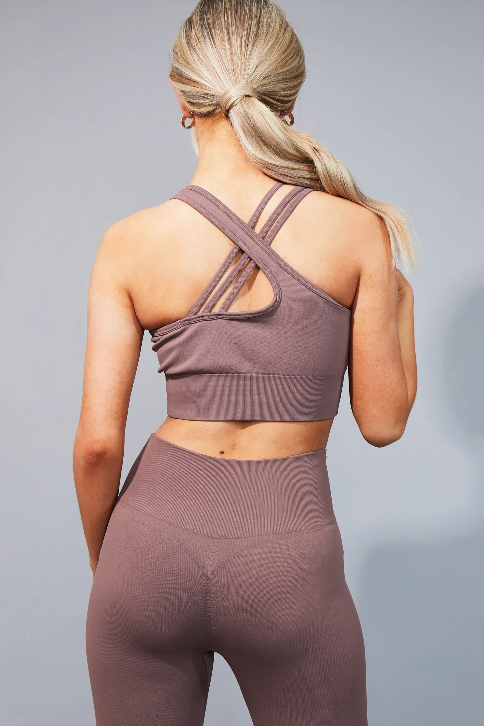 Rebellious Fashion Mocha Seamless Padded Sports Bra - Cassia