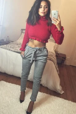 Rebellious Fashion Red Ruffle Hem Chunky Knit Crop Jumper - Alannah