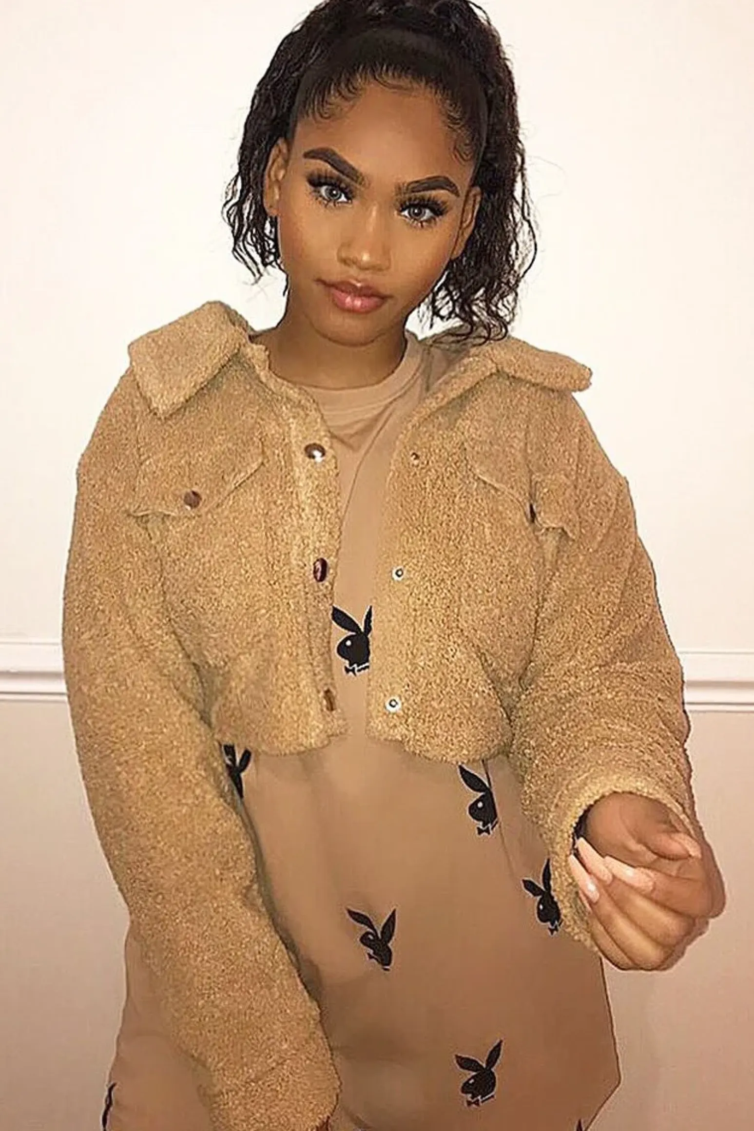 Rebellious Fashion Tan Cropped Borg Trucker Jacket - Aarohi
