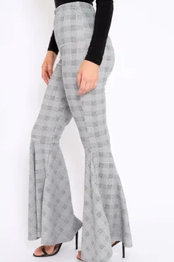 Rebellious Fashion Tartan Extreme Flare Trousers - Robin