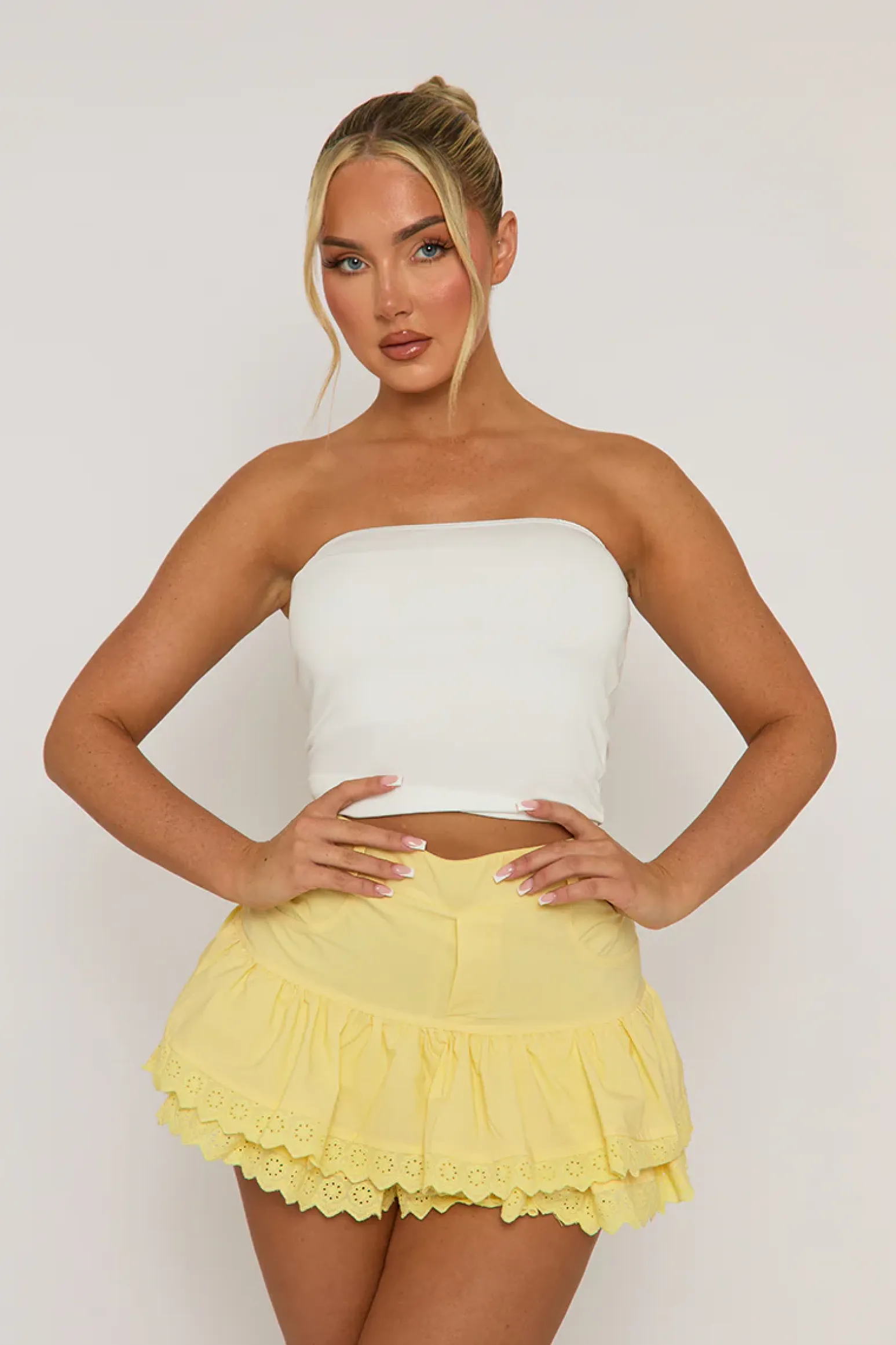 Rebellious Fashion White Basic Bandeau Top - Grazia