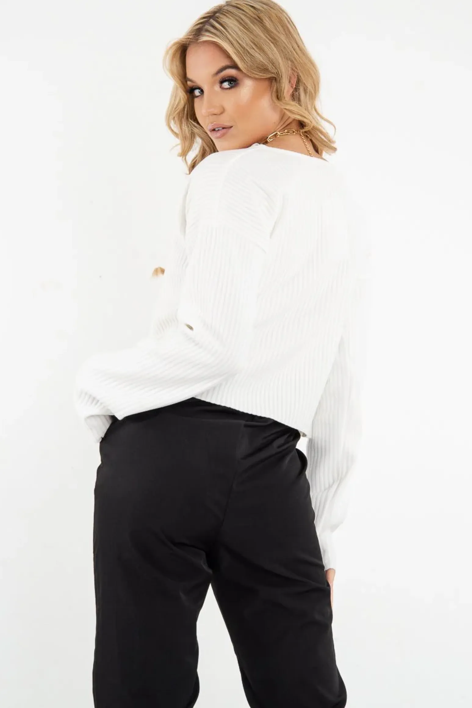 Rebellious Fashion White Chunky Rib V-Neck Jumper - Evalise