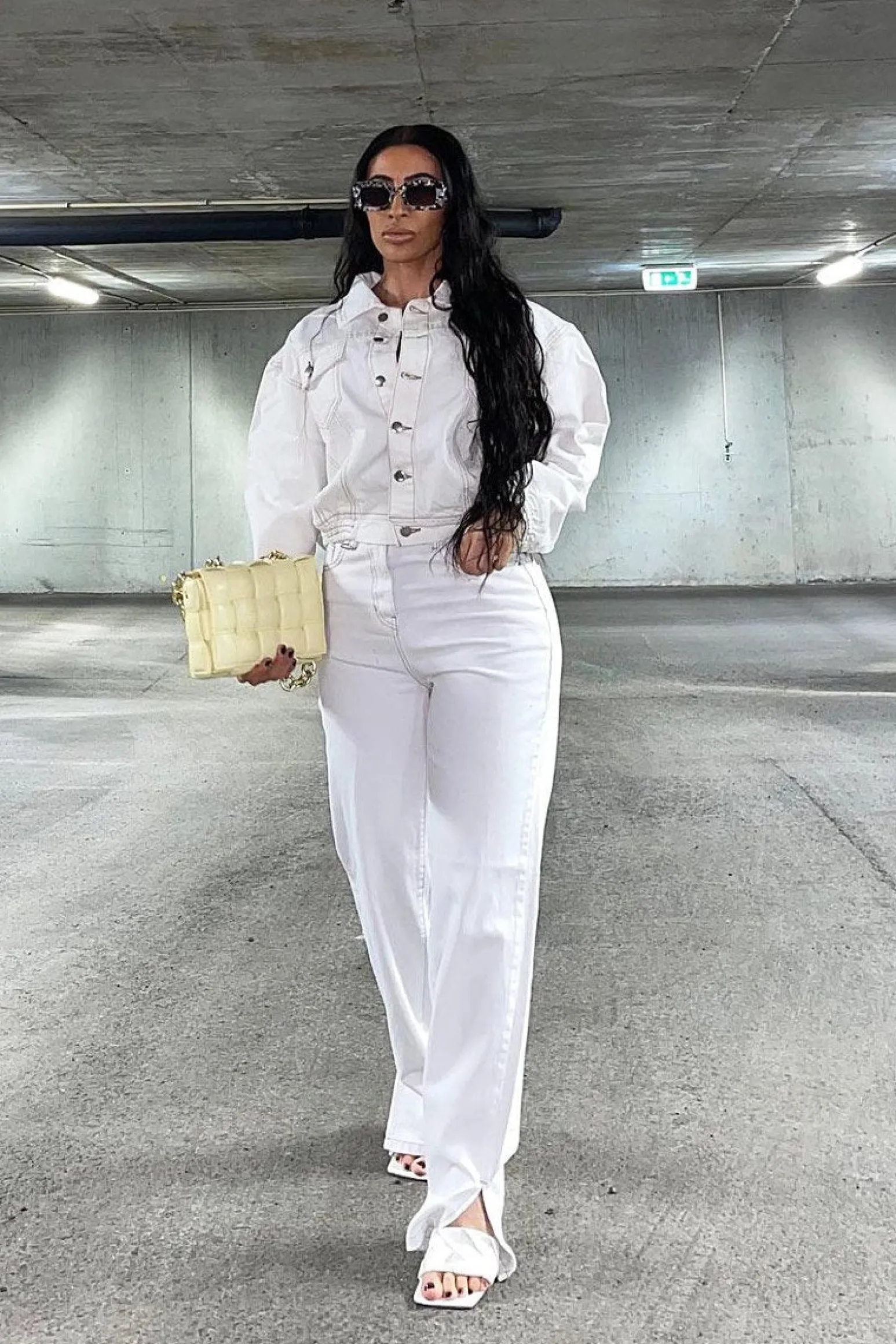 Rebellious Fashion White Contrast Stitch Denim Straight Leg Side Split Jeans - Tashi