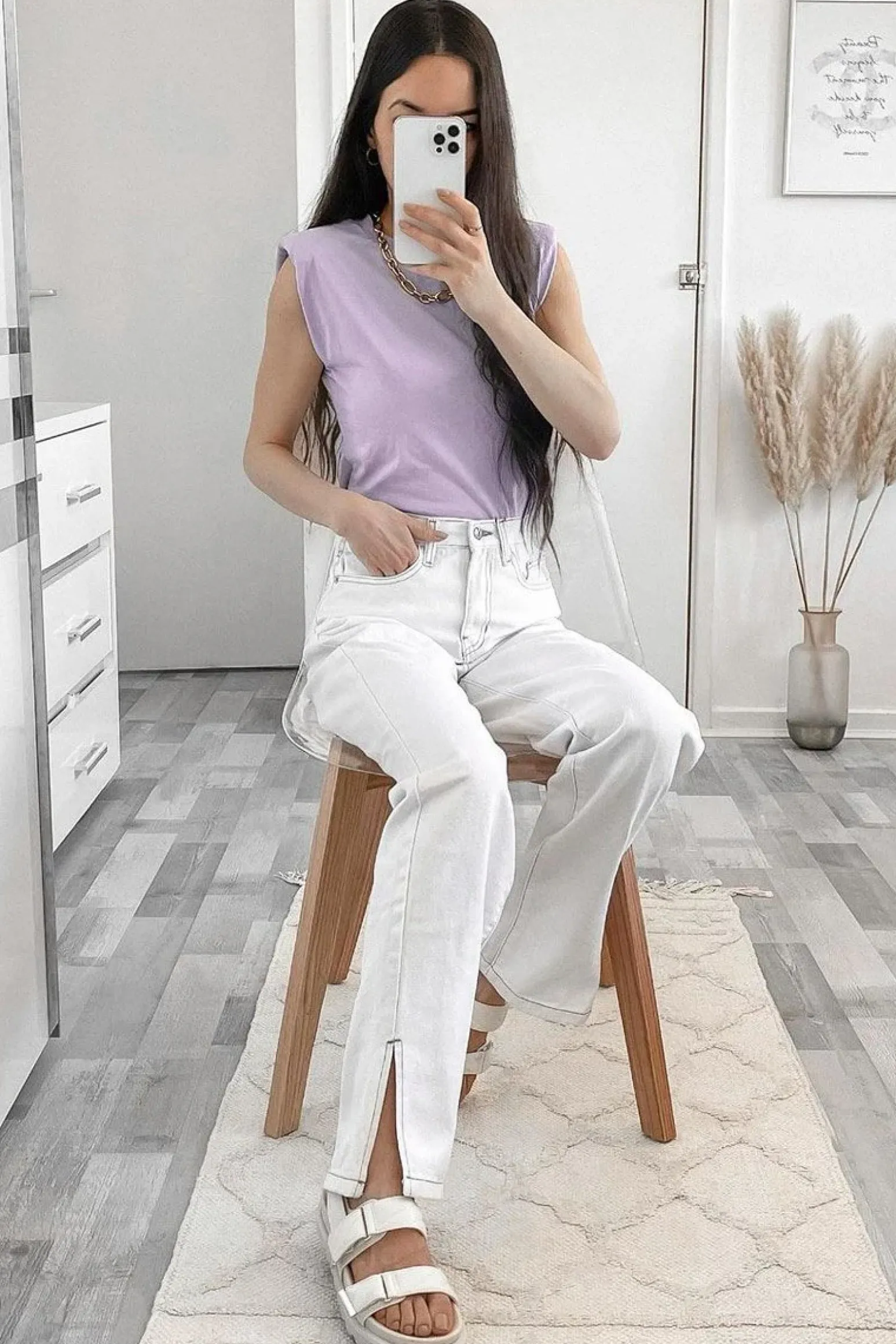 Rebellious Fashion White Contrast Stitch Denim Straight Leg Side Split Jeans - Tashi