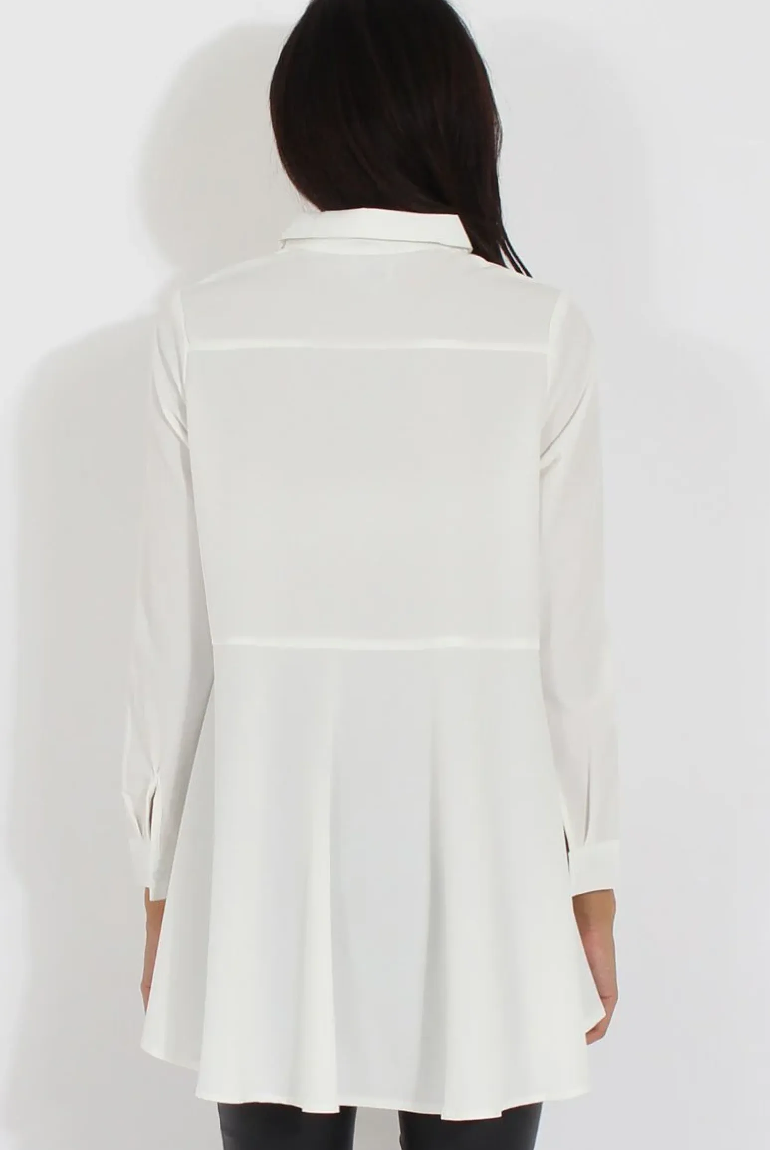 Rebellious Fashion White Dipped Hem Shirt - Paloma