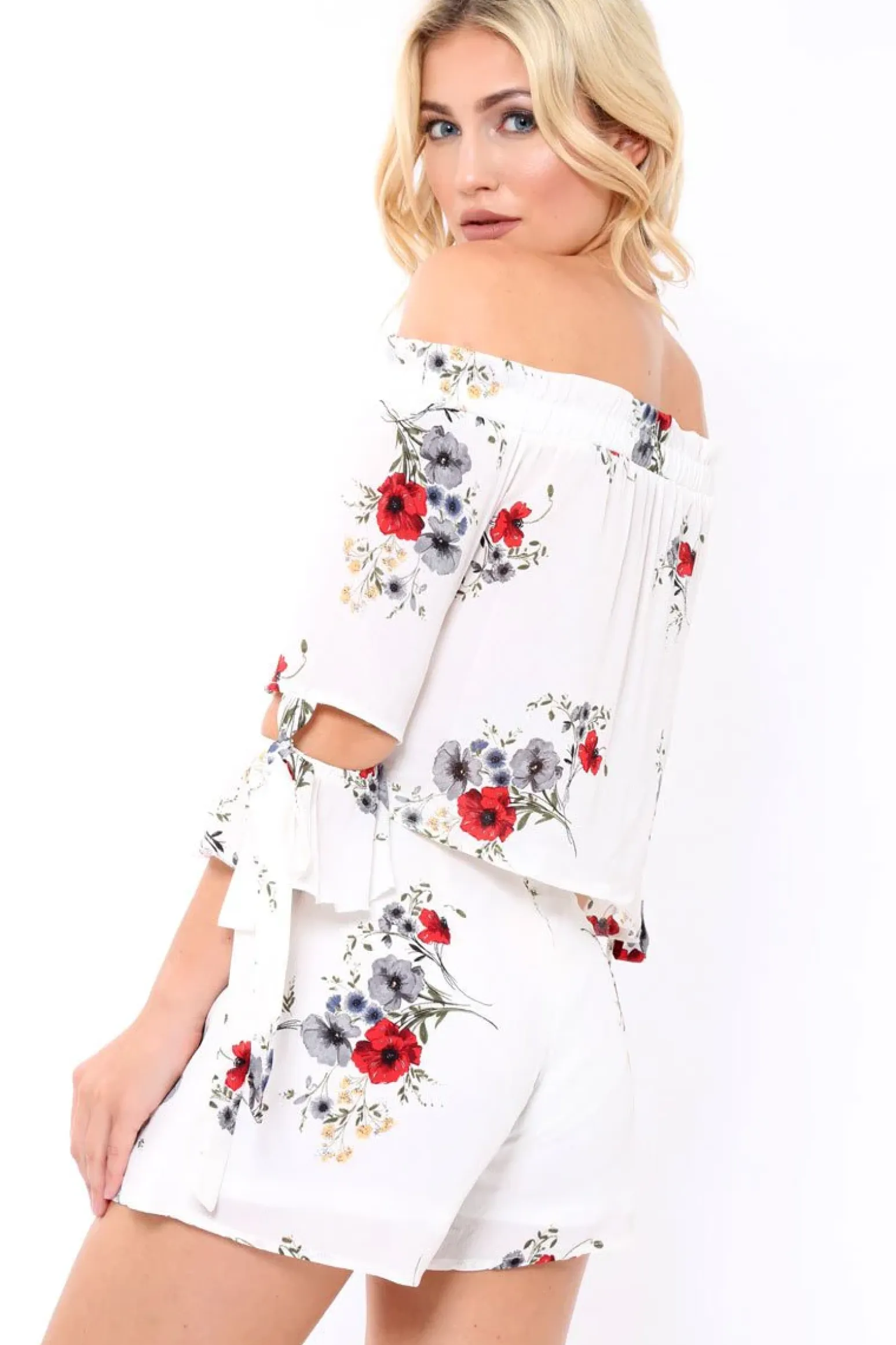 Rebellious Fashion White Floral Print Shorts - Joney
