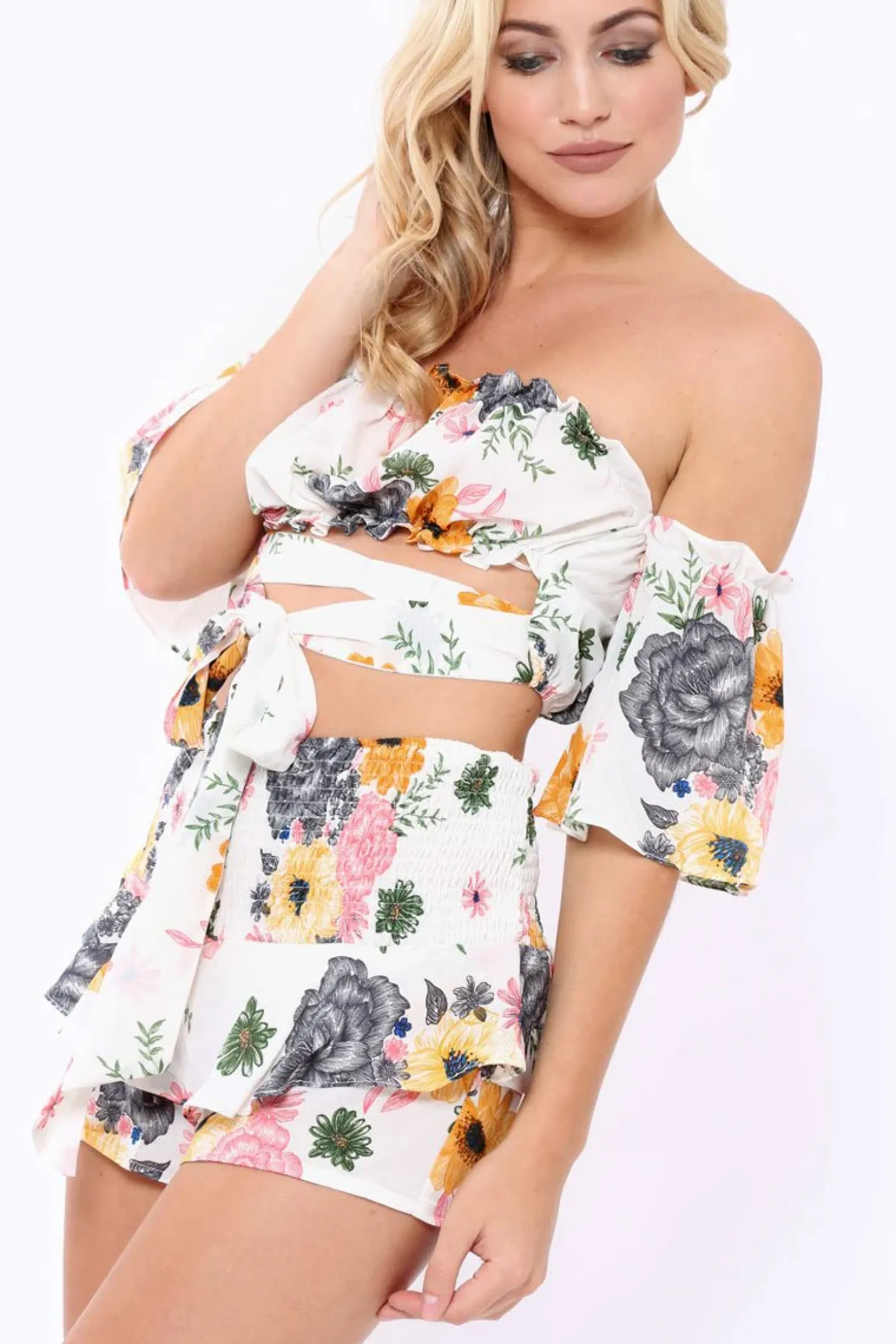 Rebellious Fashion White Floral Shorts - Adana