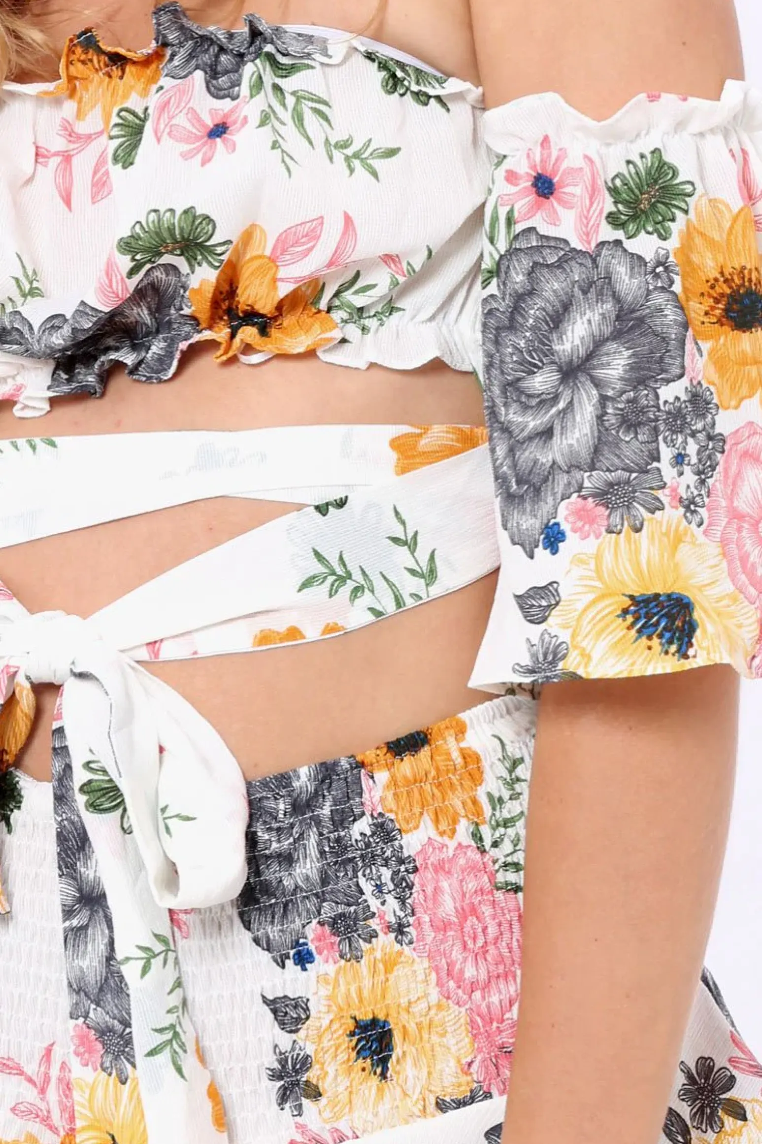 Rebellious Fashion White Floral Shorts - Adana
