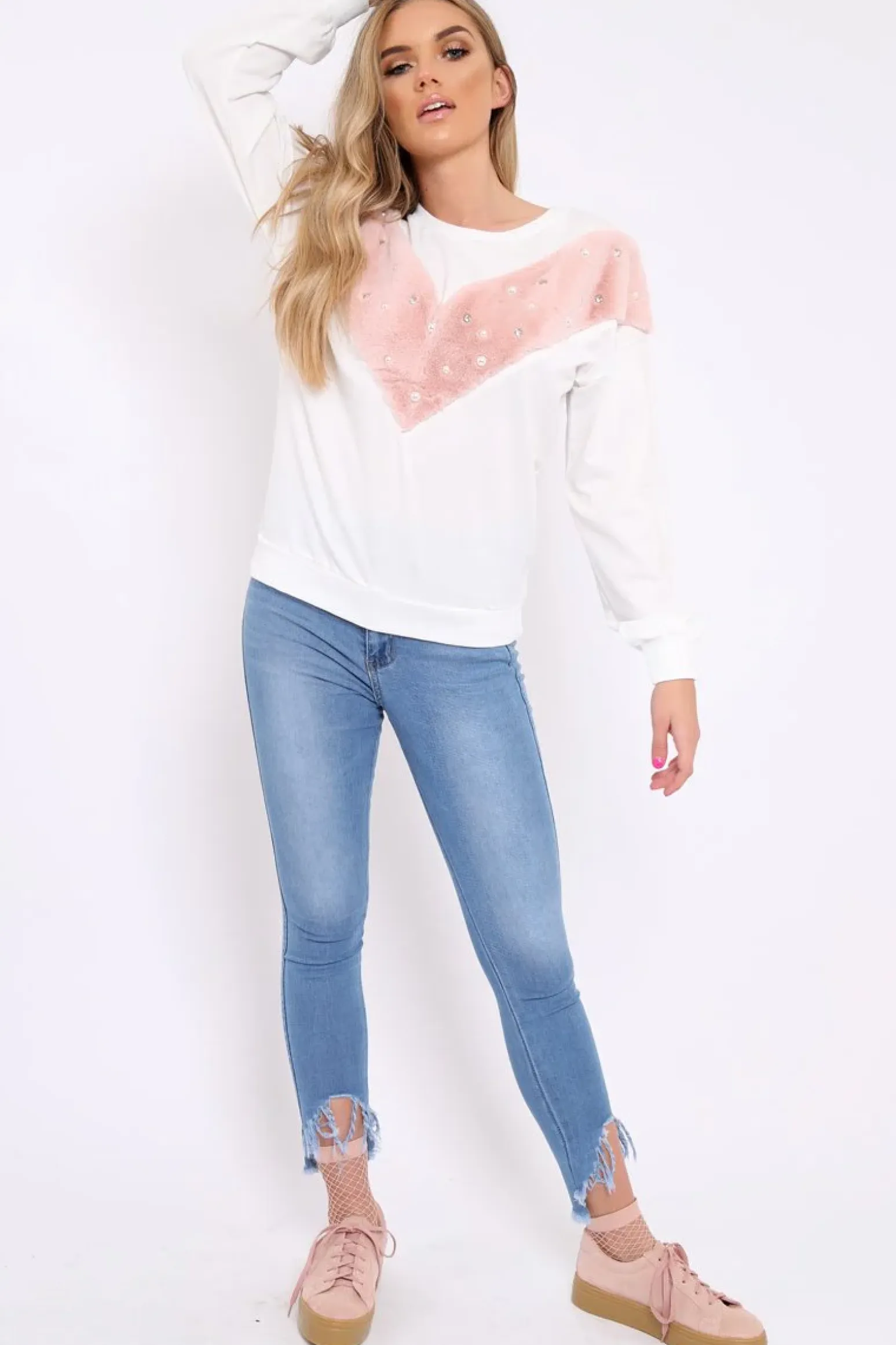 Rebellious Fashion White Jumper with Fur and Pearl Front - Annita