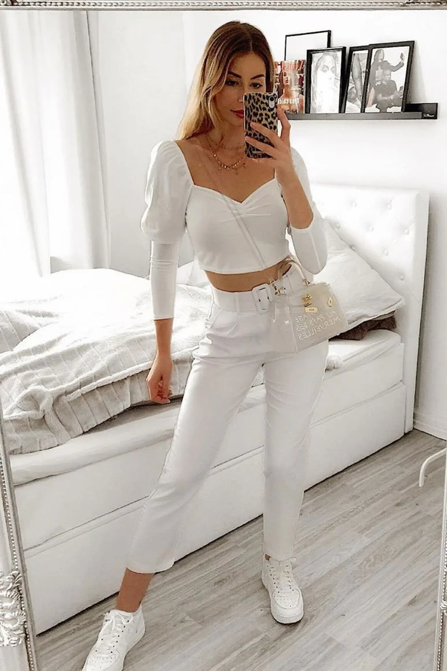 Rebellious Fashion White Puff Sleeve Sweetheart Neckline Crop Top - Tomi