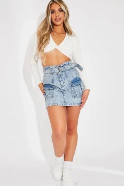 Rebellious Fashion White Ribbed Button Fastening Crop Top - Francia