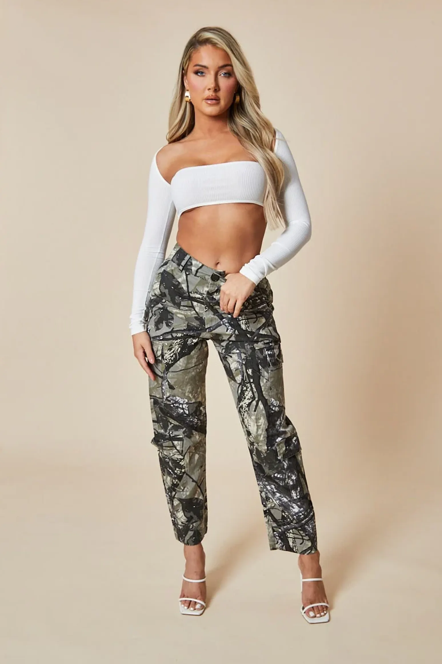 Rebellious Fashion White Rib Knit Cut Out Cropped Top - Izumi
