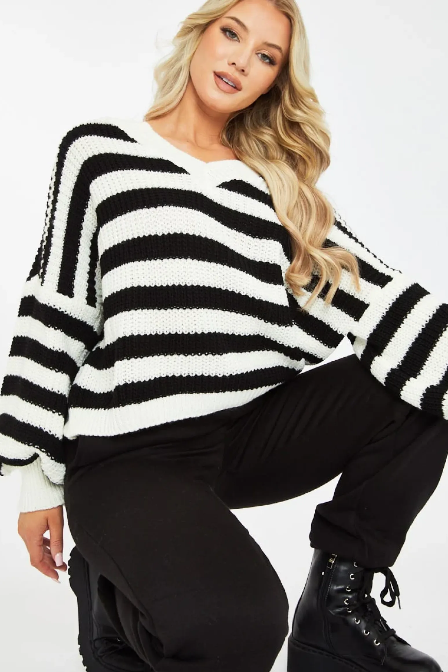 Rebellious Fashion White Striped Chunky Knit Oversized Cardigan - Pedra