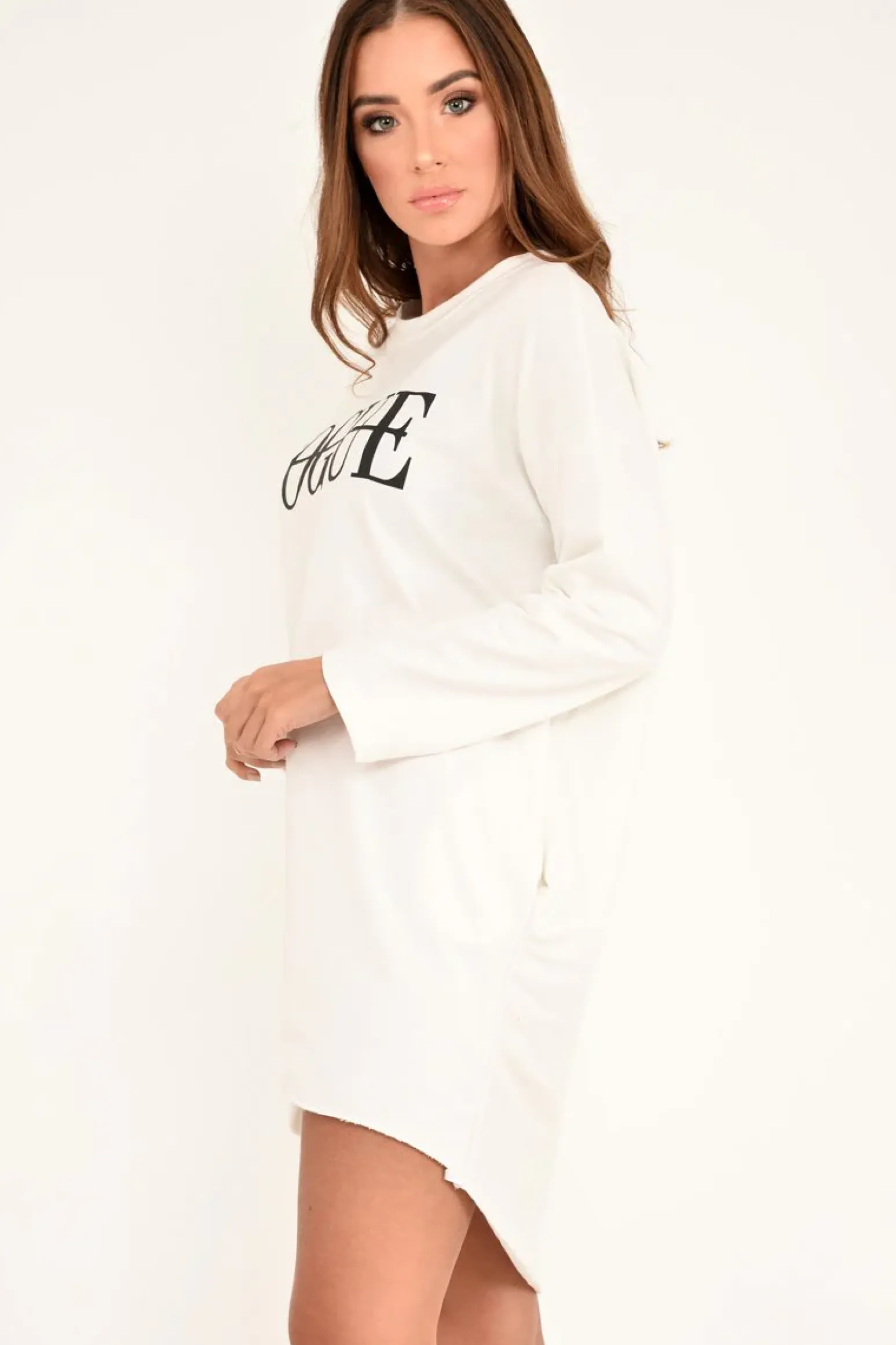 Rebellious Fashion White Vogue Slogan Oversized Jumper - Bray