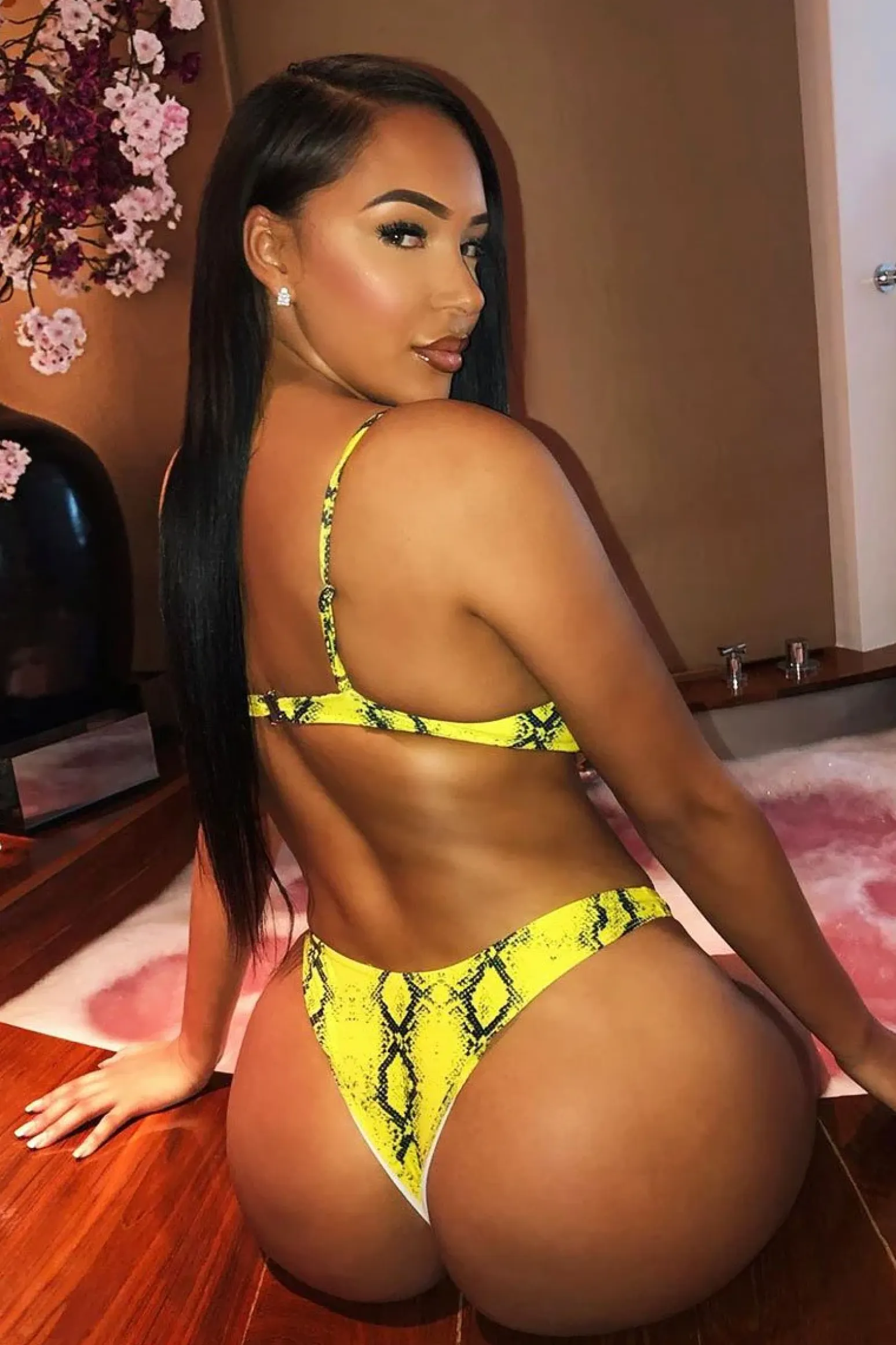 Rebellious Fashion Yellow Snake Print Underwire Bikini - Curie